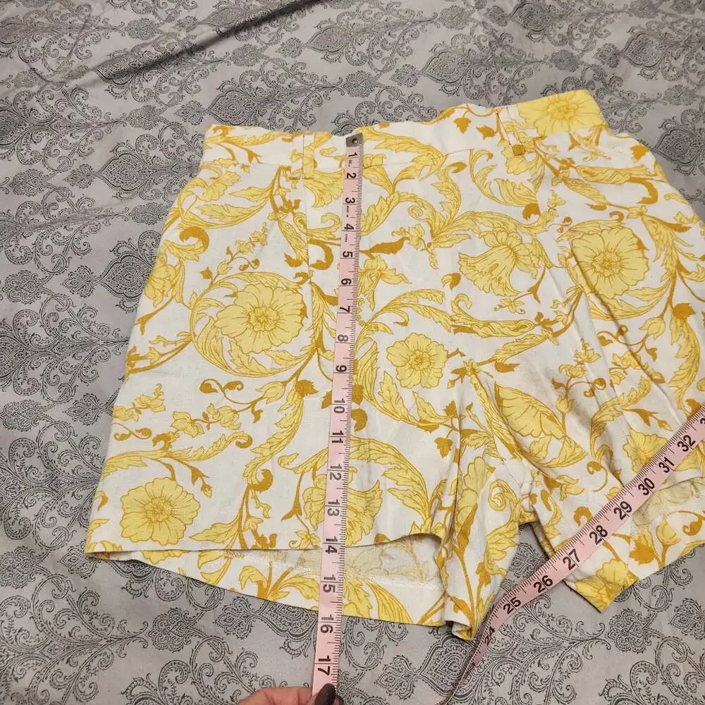 Yellow White Floral Baroque Print Linen Blend Shorts Size US 8